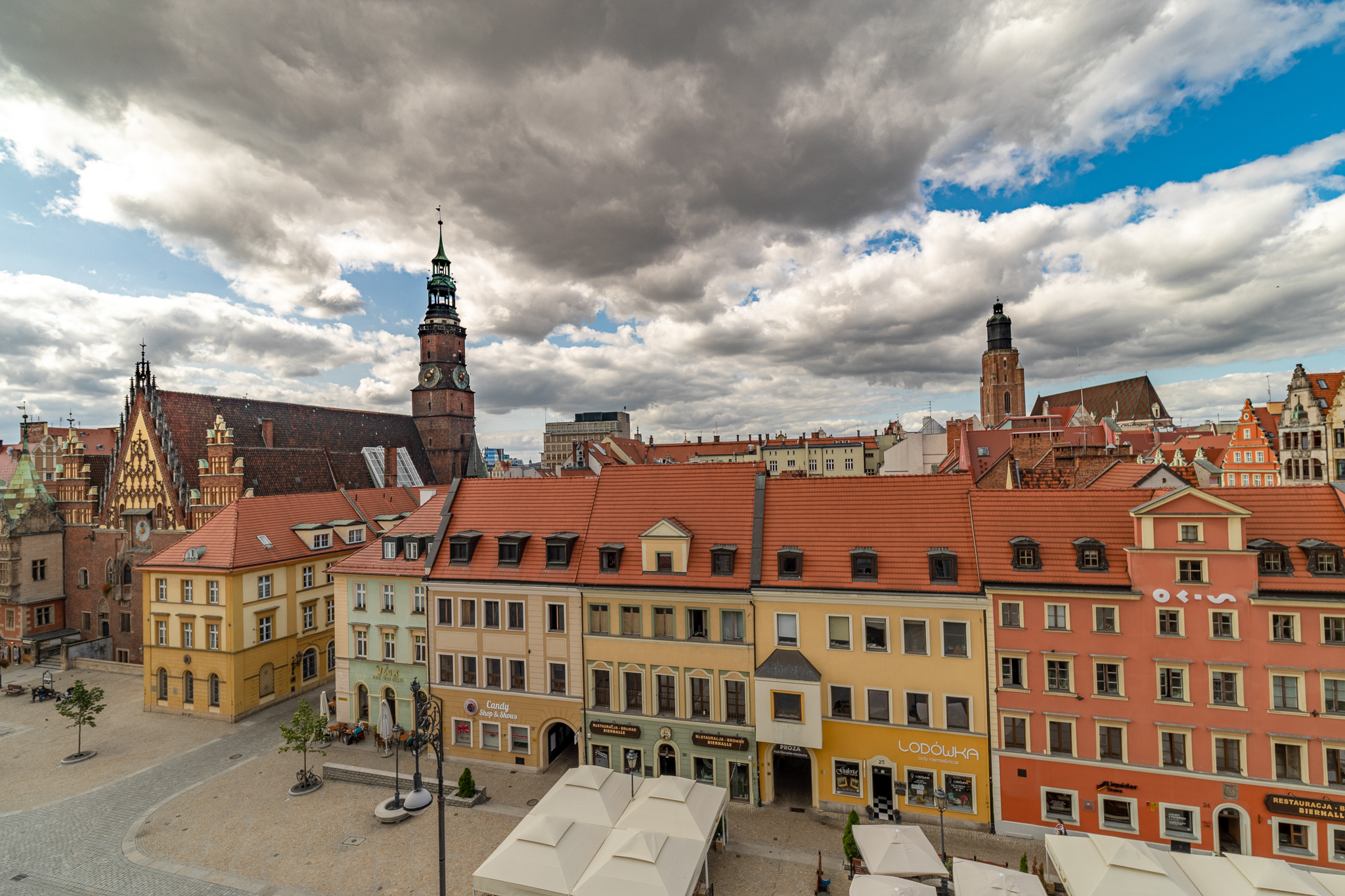 Wrocław z okna Widok z okna sali konferencyjnej w CSHARK